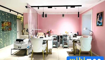 Salon Nine - Huuchin Horoolol