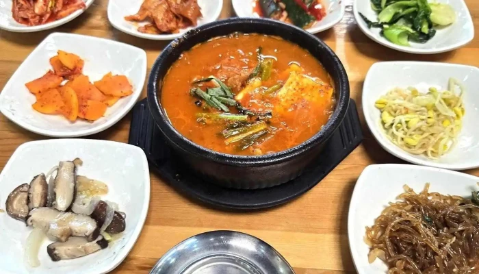 Dungjihangug Sigdang Khool Und - Улаанбаатар