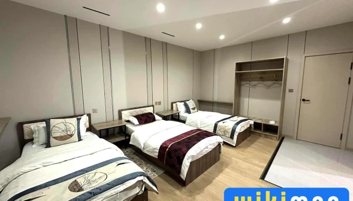 Erkhes Hotelrestauranterkhes Buudal Zoogiin Gazar Oroo - Даланзадгад