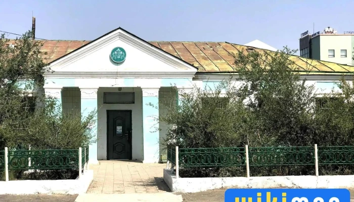 Erkhes Hotelrestauranterkhes Buudal Zoogiin Gazar Zochdoos - Даланзадгад