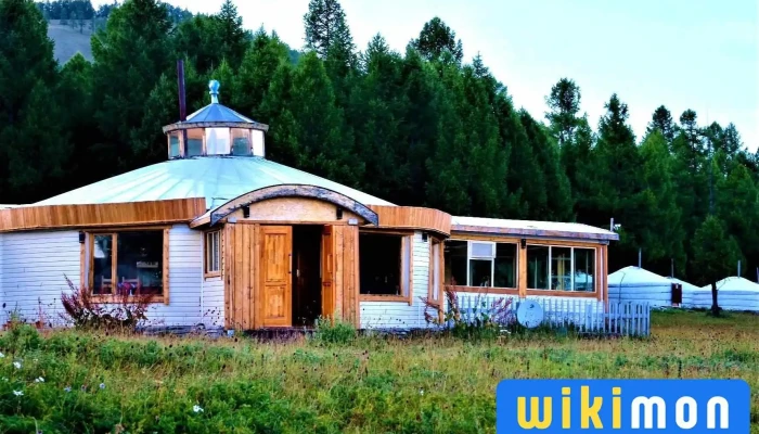 Khuvsgul Dalai Tourist Camp -  Gadnakh Zurguud - Хатгал