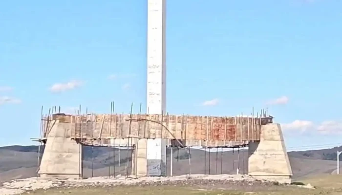 Monument - Булган