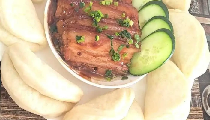 Sichuan Guriltai Shol Khool Und - Чойбалсан