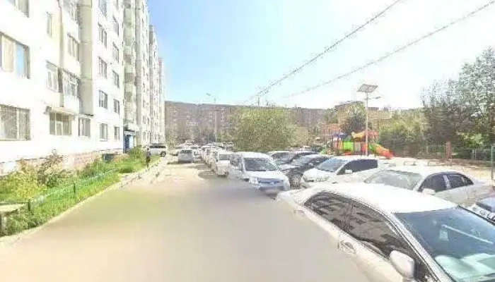 Ur Undrakh   Gutlyn Salon Bugd - Улаанбаатар