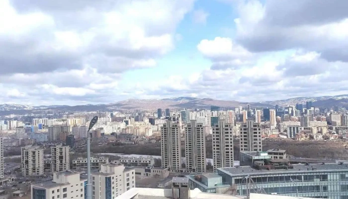 Zaisan Tolgoi Suuliin - Улаанбаатар
