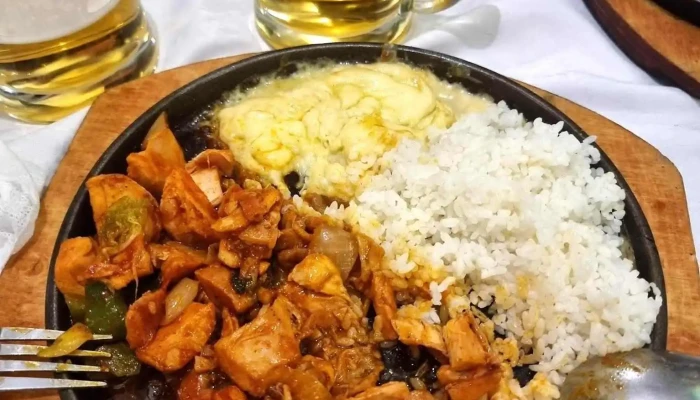 Zuchi Zochid Buudal Khool Und - Улаанбаатар