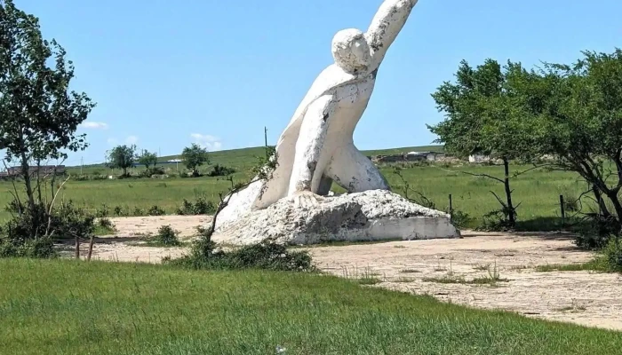 Орхигдсон хөшөө, Орос цэрэг - Чойбалсан